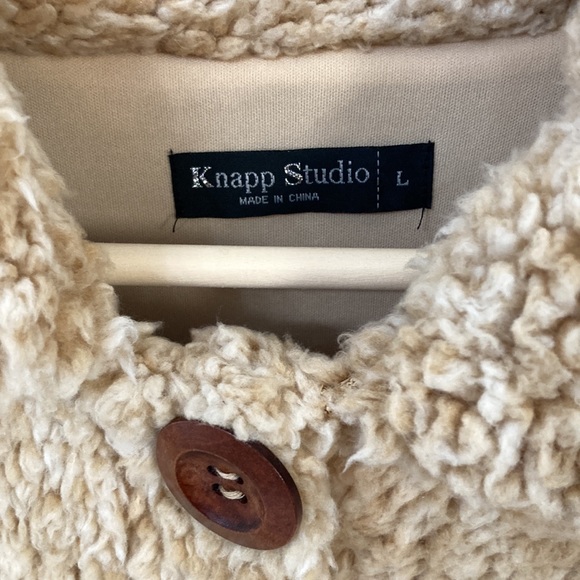 Knapp Studio Large Camel color Soft Fluffy Long Coat snap front, pockets, GUC - Picture 2 of 4